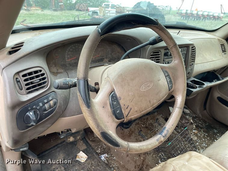 image for item LY9725 1999 Ford F150  SuperCab pickup truck