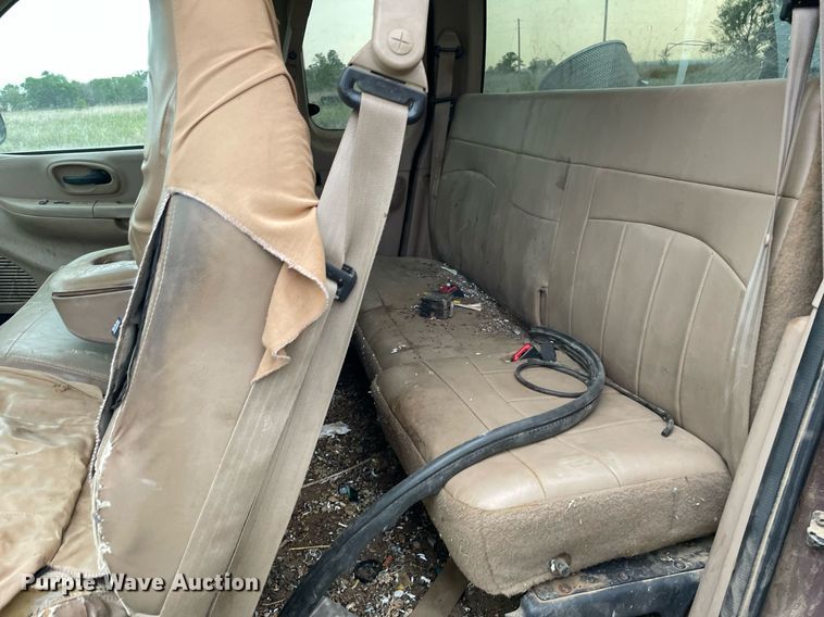 image for item LY9725 1999 Ford F150  SuperCab pickup truck