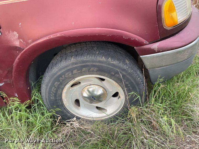 image for item LY9725 1999 Ford F150  SuperCab pickup truck