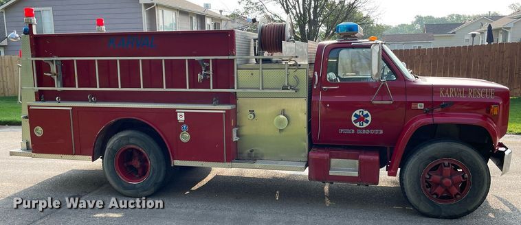 image for item LY9727 1985 GMC C7000  pumper fire truck