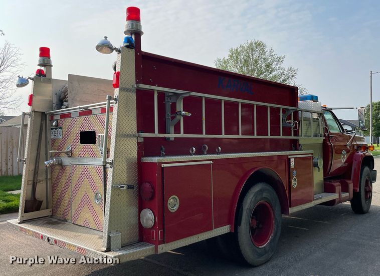 image for item LY9727 1985 GMC C7000  pumper fire truck