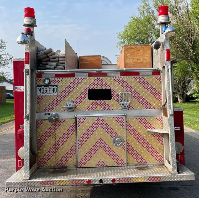 image for item LY9727 1985 GMC C7000  pumper fire truck