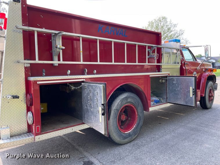 image for item LY9727 1985 GMC C7000  pumper fire truck