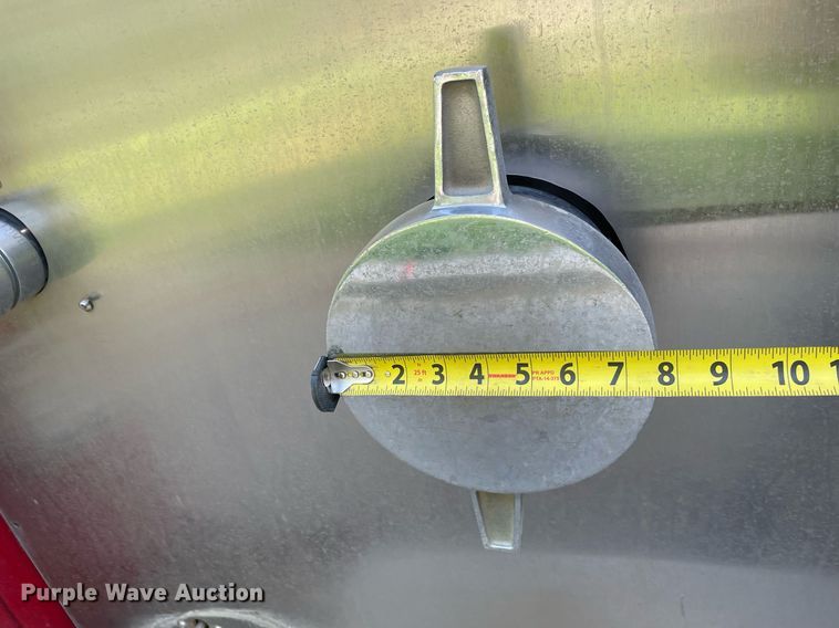 image for item LY9727 1985 GMC C7000  pumper fire truck