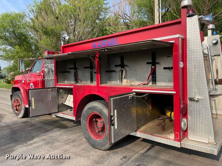 image for item LY9727 1985 GMC C7000  pumper fire truck