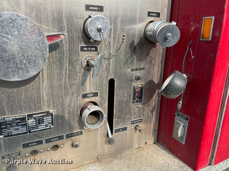 image for item LY9727 1985 GMC C7000  pumper fire truck