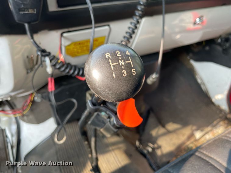 image for item LY9727 1985 GMC C7000  pumper fire truck