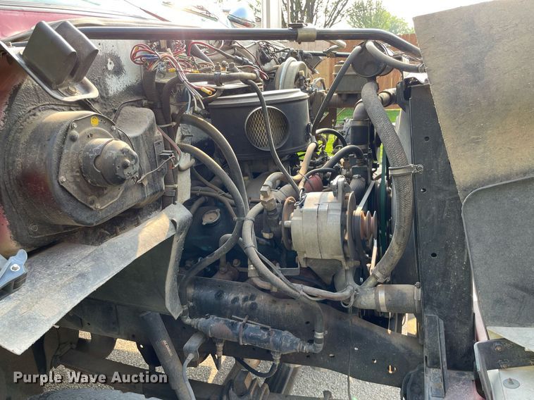 image for item LY9727 1985 GMC C7000  pumper fire truck