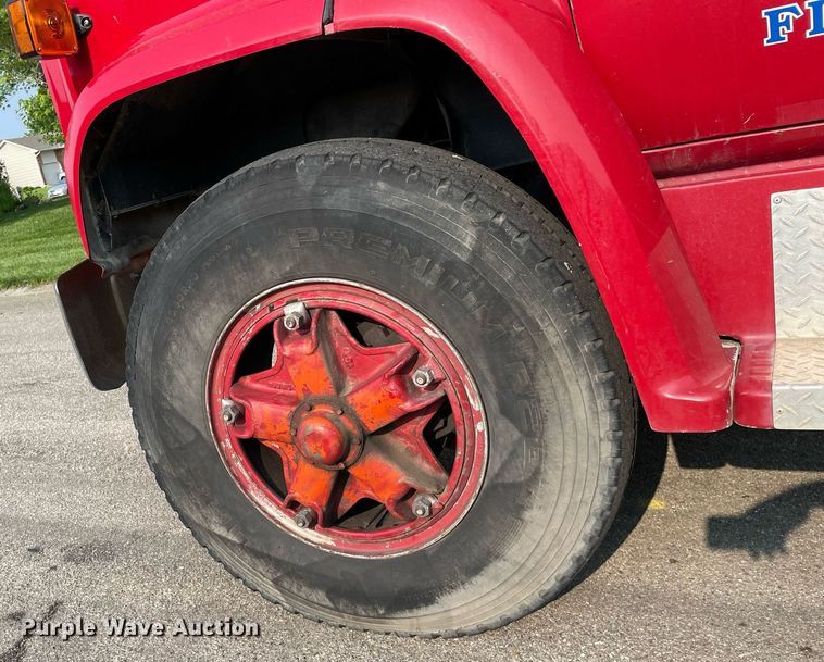 image for item LY9727 1985 GMC C7000  pumper fire truck