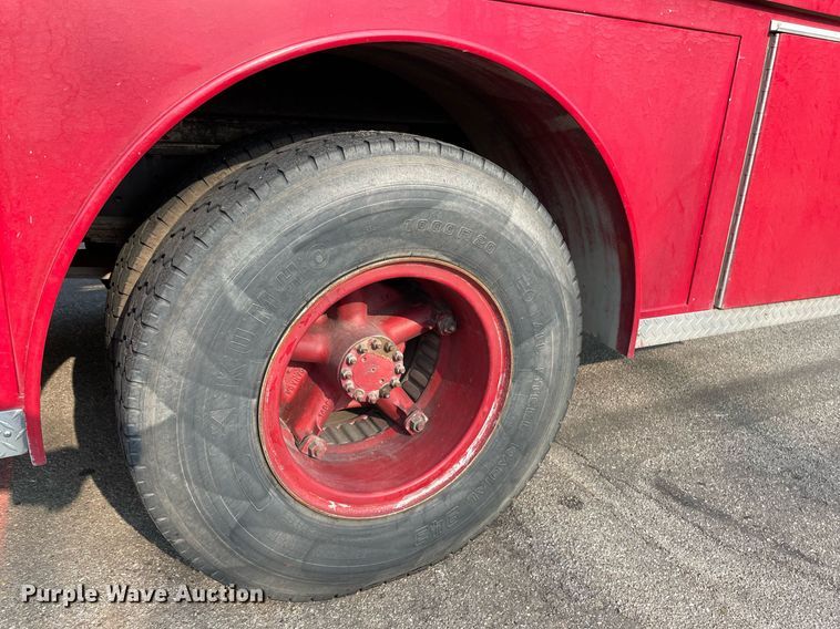 image for item LY9727 1985 GMC C7000  pumper fire truck