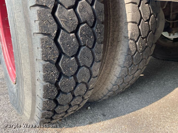 image for item LY9727 1985 GMC C7000  pumper fire truck