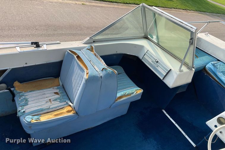 image for item LY9729 Glassmaster  boat