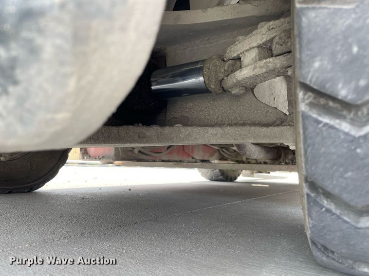 image for item LY9735 2015 Viper FG25L  forklift