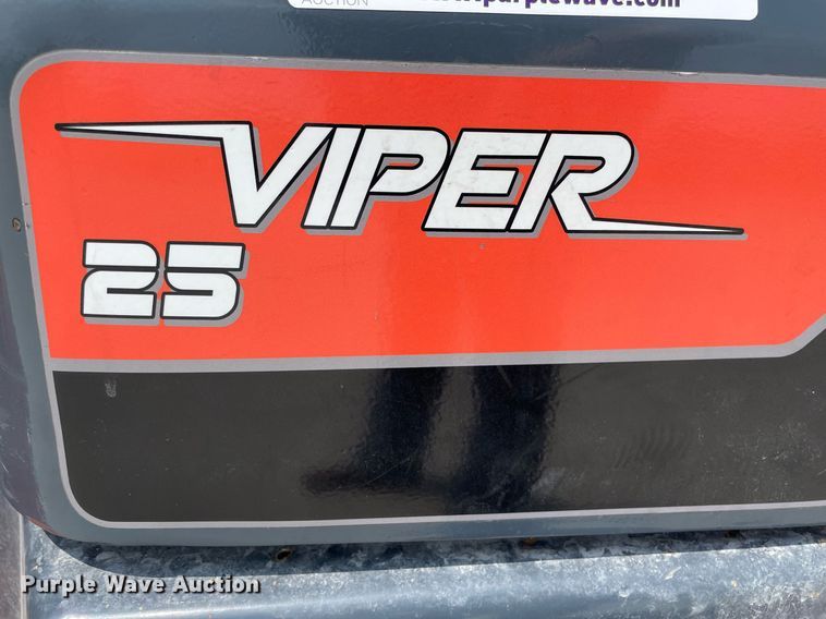 image for item LY9735 2015 Viper FG25L  forklift