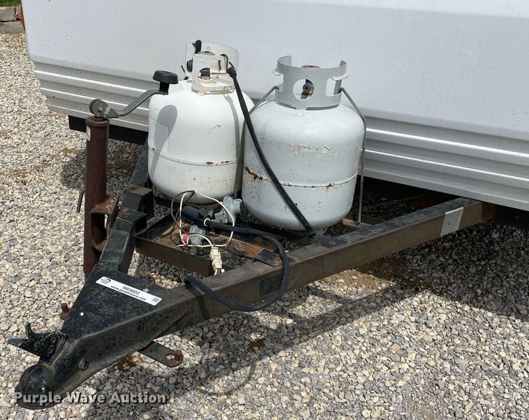 1999 Coleman Fleetwood Santa Fe popup camper in Marquette, KS Item ME9803 sold Purple Wave