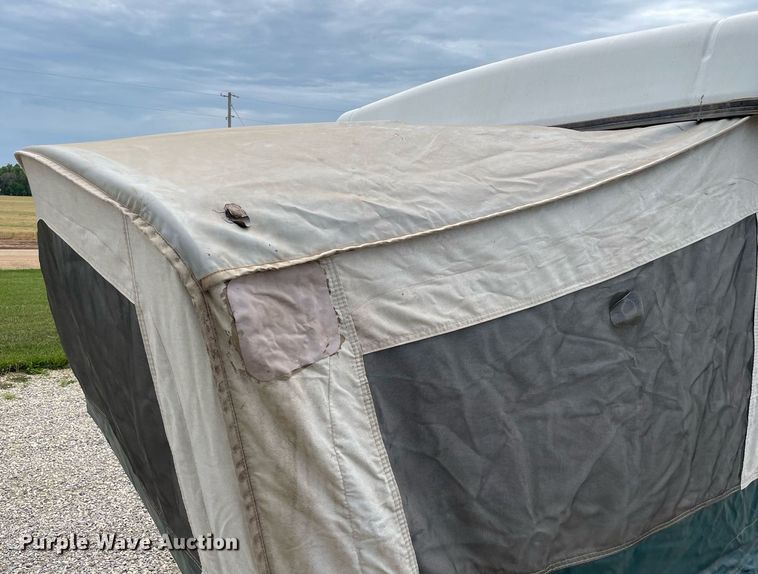 1999 Coleman Fleetwood Santa Fe popup camper in Marquette, KS Item ME9803 sold Purple Wave