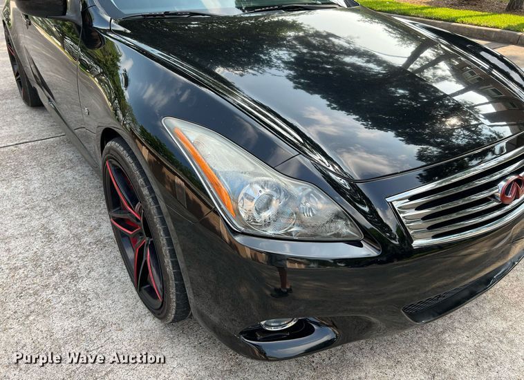 image for item MG9007 2014 Infiniti Q60  convertible