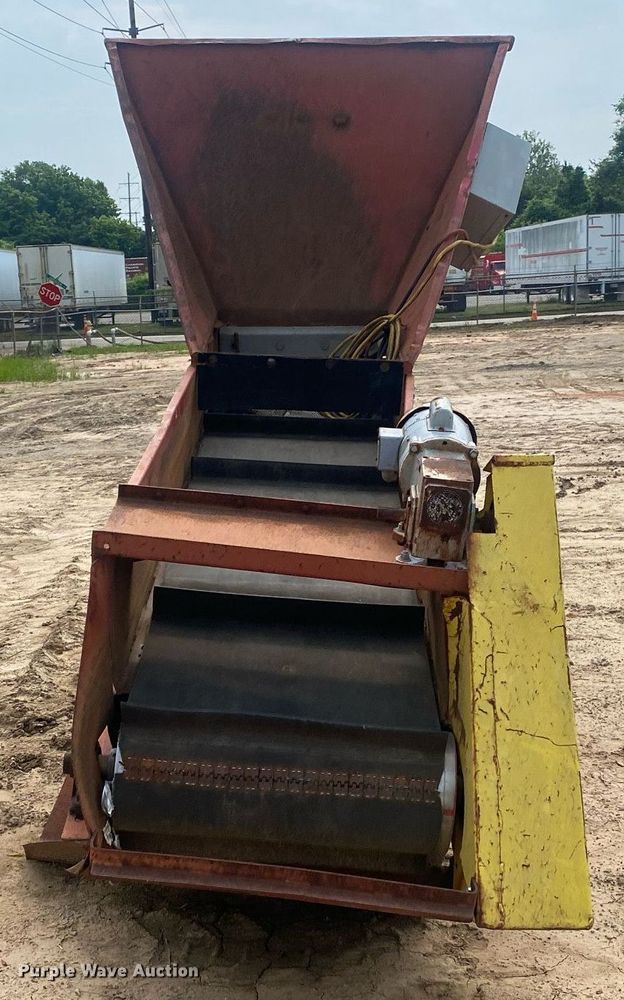 image for item MG9905 Oan-PaK  conveyor