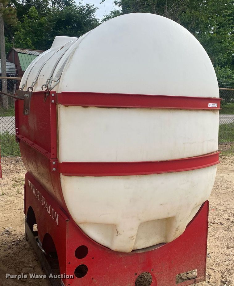 image for item MG9906 (2) poly tanks