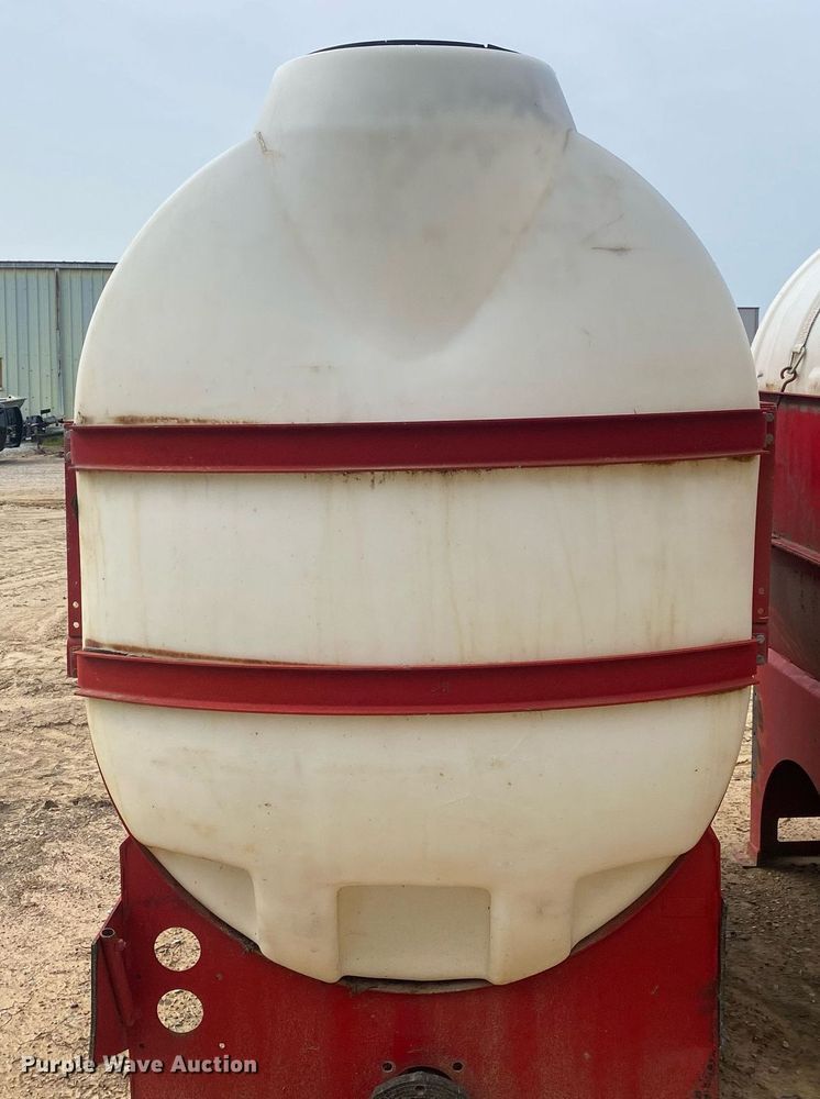 image for item MG9906 (2) poly tanks