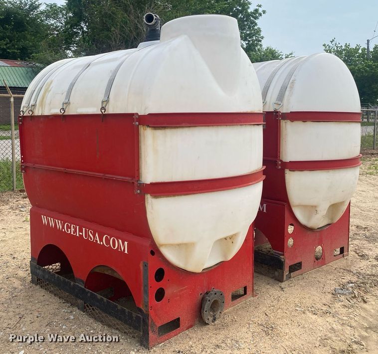 image for item MG9906 (2) poly tanks