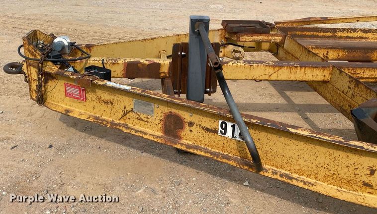 image for item MG9909 2002 Belshe T-18  equipment trailer