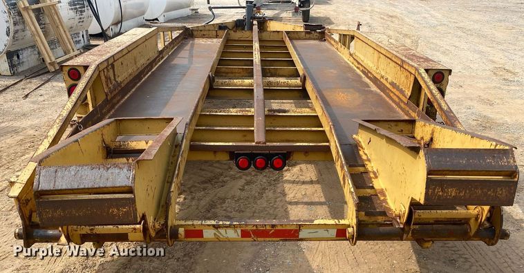 image for item MG9909 2002 Belshe T-18  equipment trailer