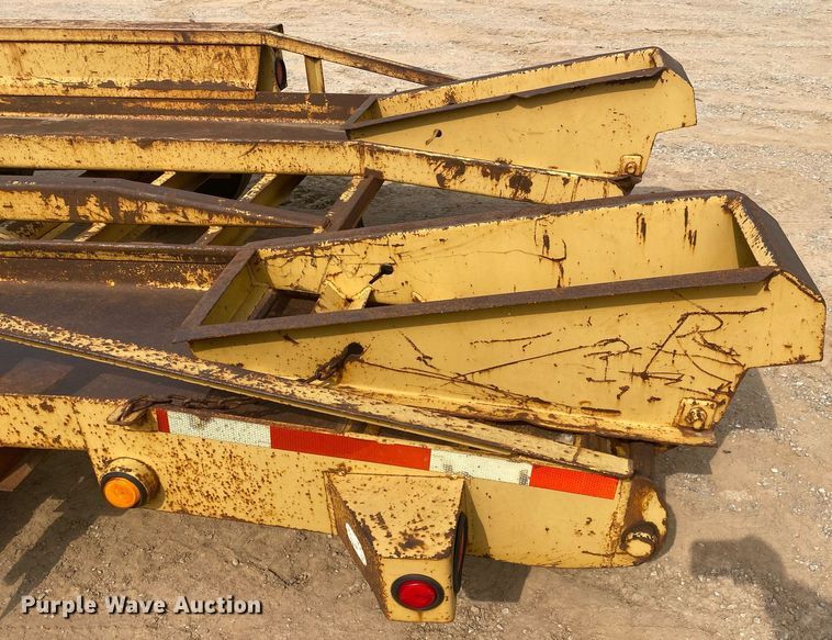 image for item MG9909 2002 Belshe T-18  equipment trailer