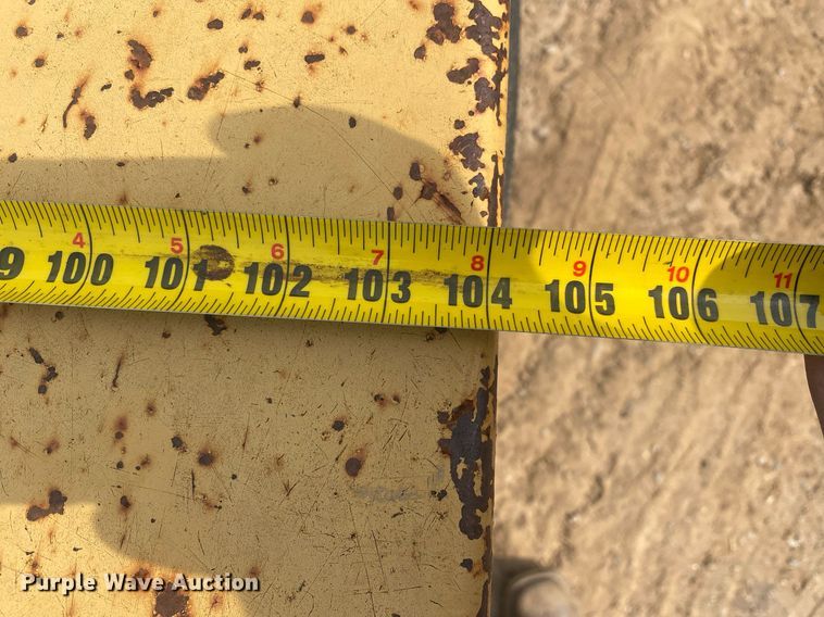 image for item MG9909 2002 Belshe T-18  equipment trailer