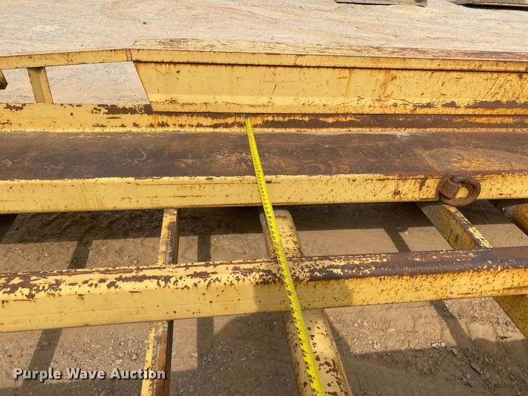 image for item MG9909 2002 Belshe T-18  equipment trailer