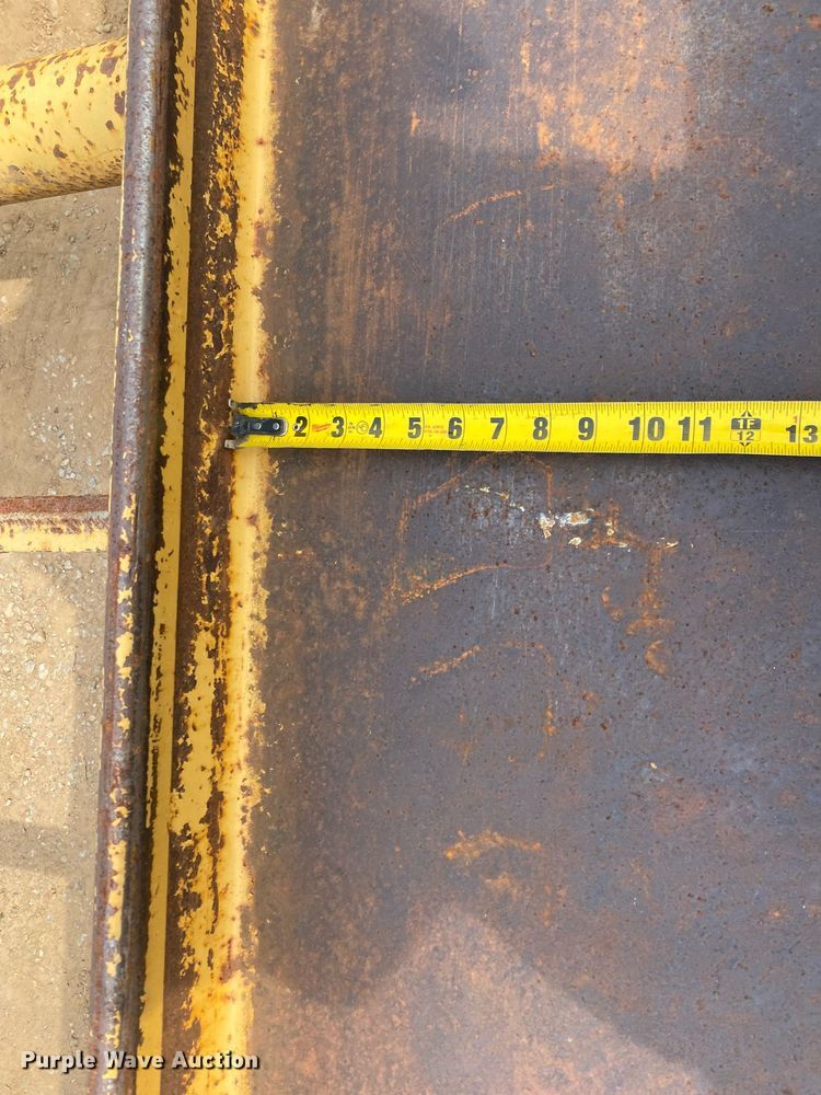 image for item MG9909 2002 Belshe T-18  equipment trailer