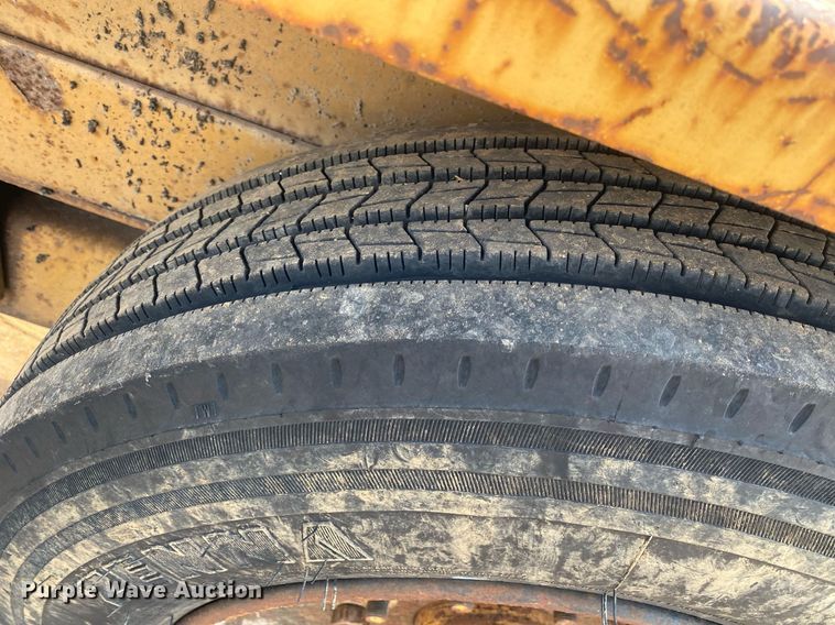 image for item MG9909 2002 Belshe T-18  equipment trailer