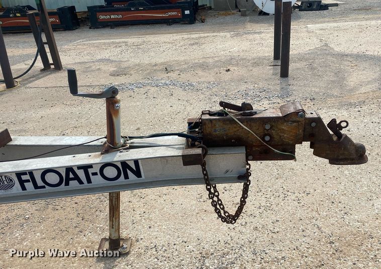 image for item MG9918 1980 Southeastern Fabricators Inc. Float- On  boat trailer