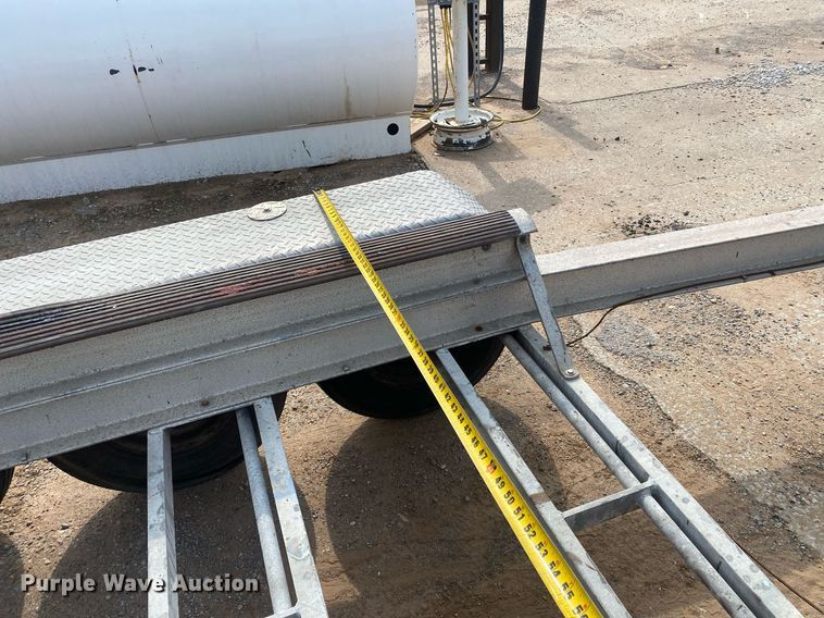 image for item MG9918 1980 Southeastern Fabricators Inc. Float- On  boat trailer