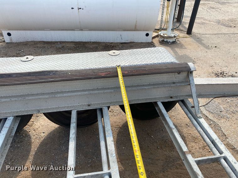 image for item MG9918 1980 Southeastern Fabricators Inc. Float- On  boat trailer