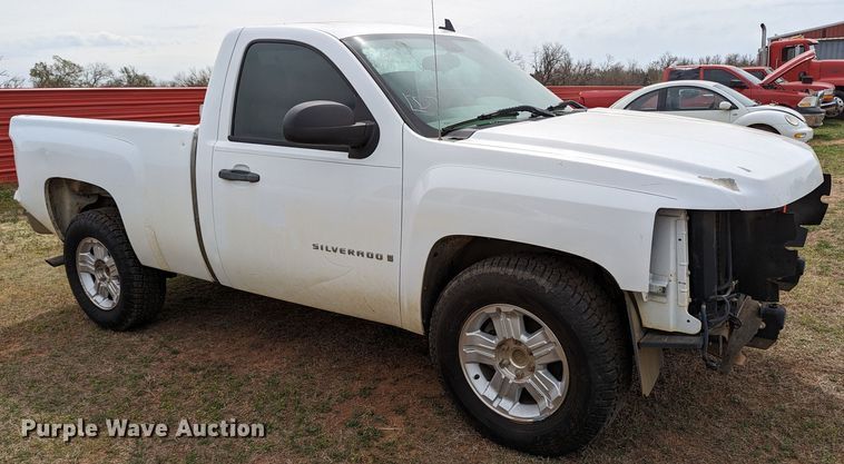 image for item MN9838 2007 Chevrolet Silverado 1500  pickup truck