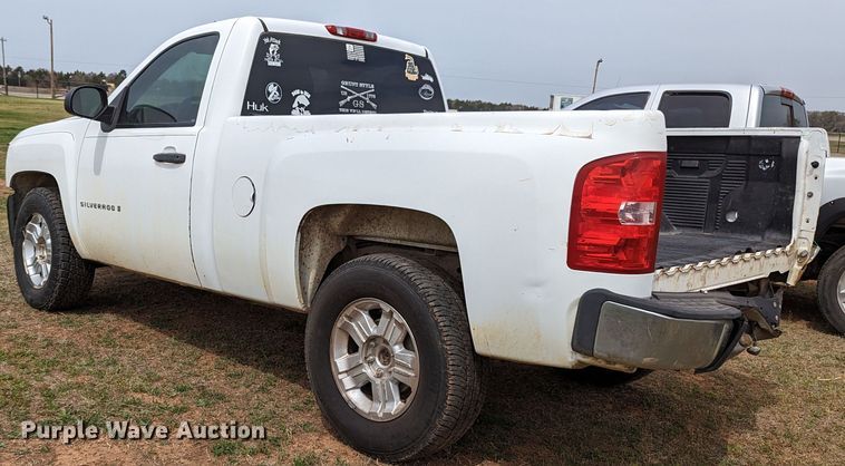 image for item MN9838 2007 Chevrolet Silverado 1500  pickup truck
