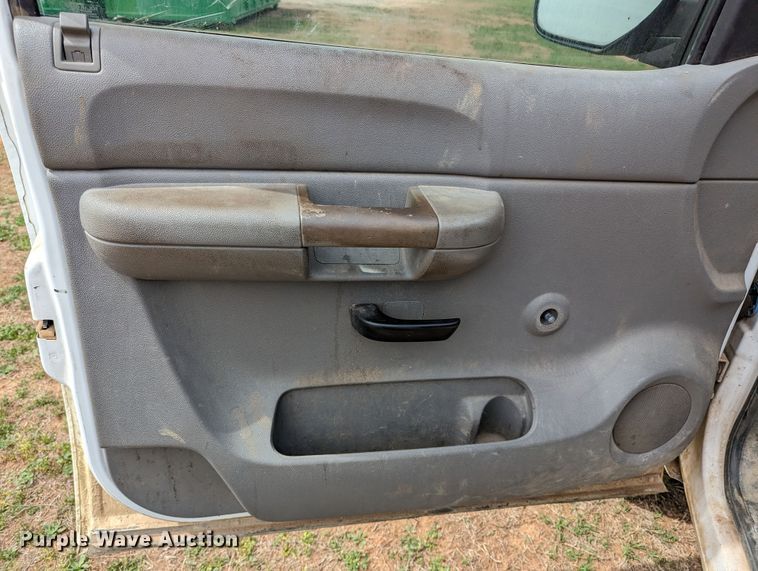 image for item MN9838 2007 Chevrolet Silverado 1500  pickup truck