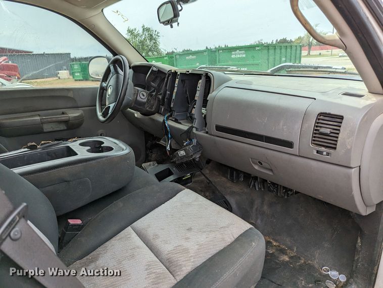 image for item MN9838 2007 Chevrolet Silverado 1500  pickup truck