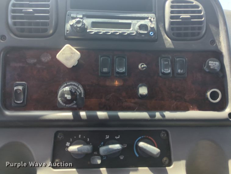 image for item MN9987 2012 Freightliner Business Class M2  box truck