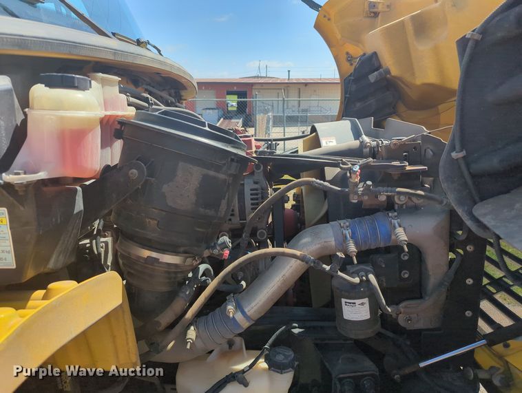 image for item MN9987 2012 Freightliner Business Class M2  box truck