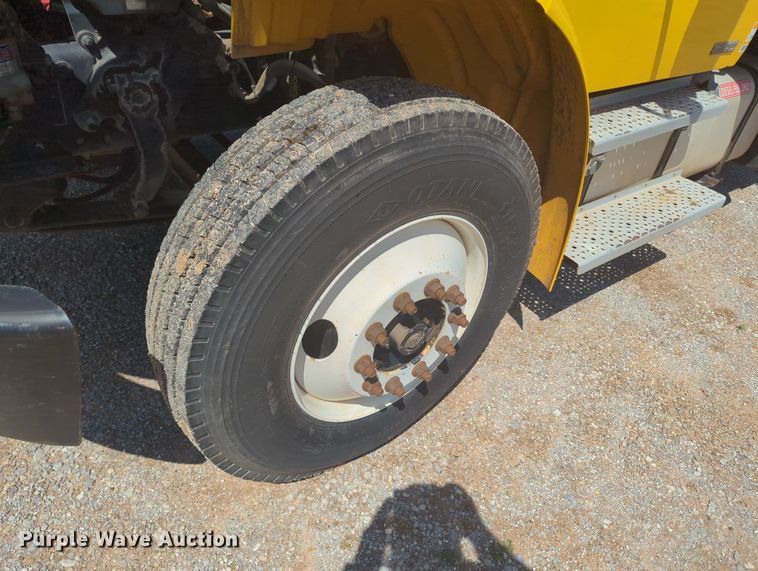 image for item MN9987 2012 Freightliner Business Class M2  box truck