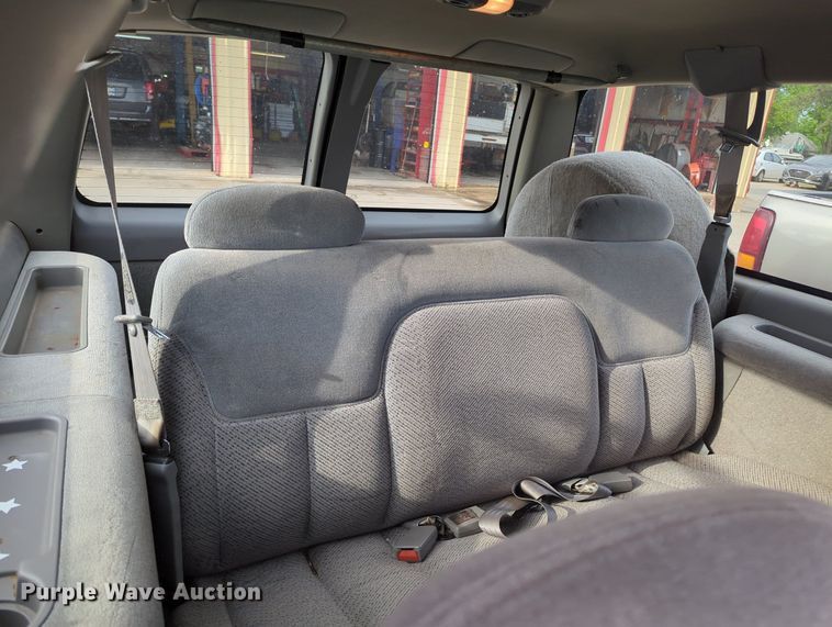 image for item MO9029 1996 Chevrolet Suburban  SUV