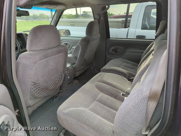 image for item MO9029 1996 Chevrolet Suburban  SUV