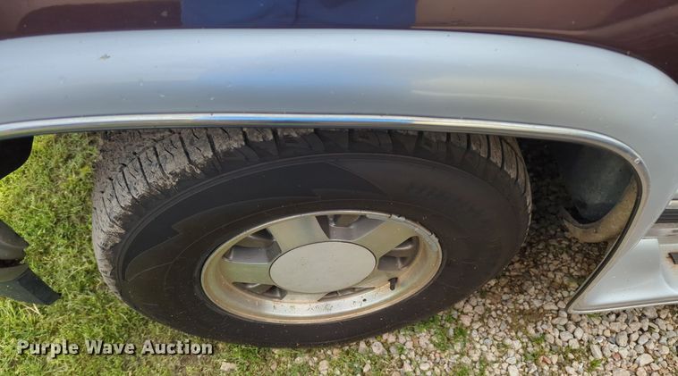 image for item MO9029 1996 Chevrolet Suburban  SUV