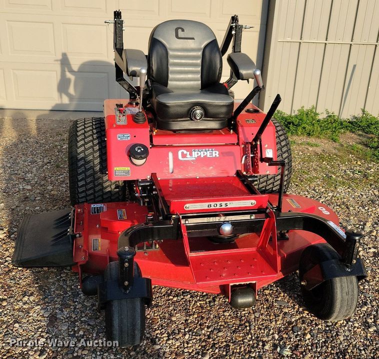 image for item MO9629 2020 Country Clipper Boss XL 1525  ZTR lawn mower
