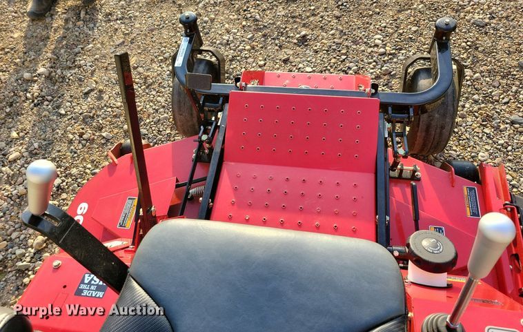 image for item MO9629 2020 Country Clipper Boss XL 1525  ZTR lawn mower