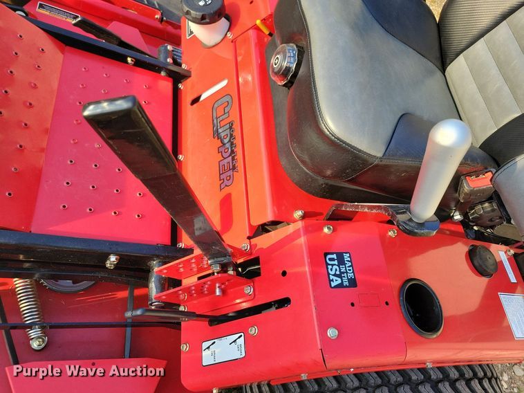 image for item MO9629 2020 Country Clipper Boss XL 1525  ZTR lawn mower