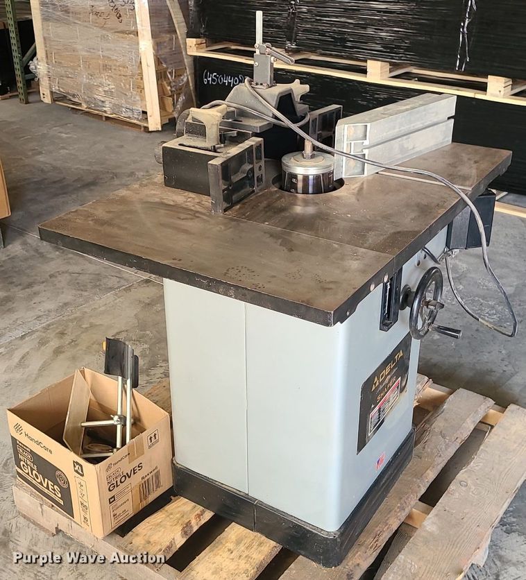 image for item MO9831 Delta  shaper