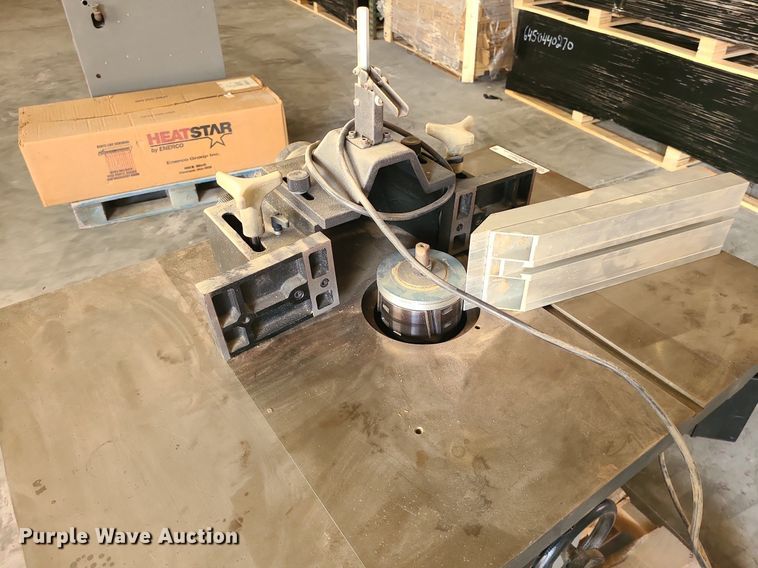 image for item MO9831 Delta  shaper